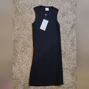 Black Sleeveless Dress